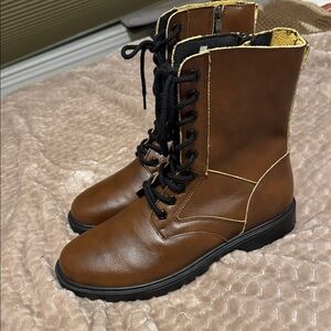 Brown Leather Lace-Up Boots